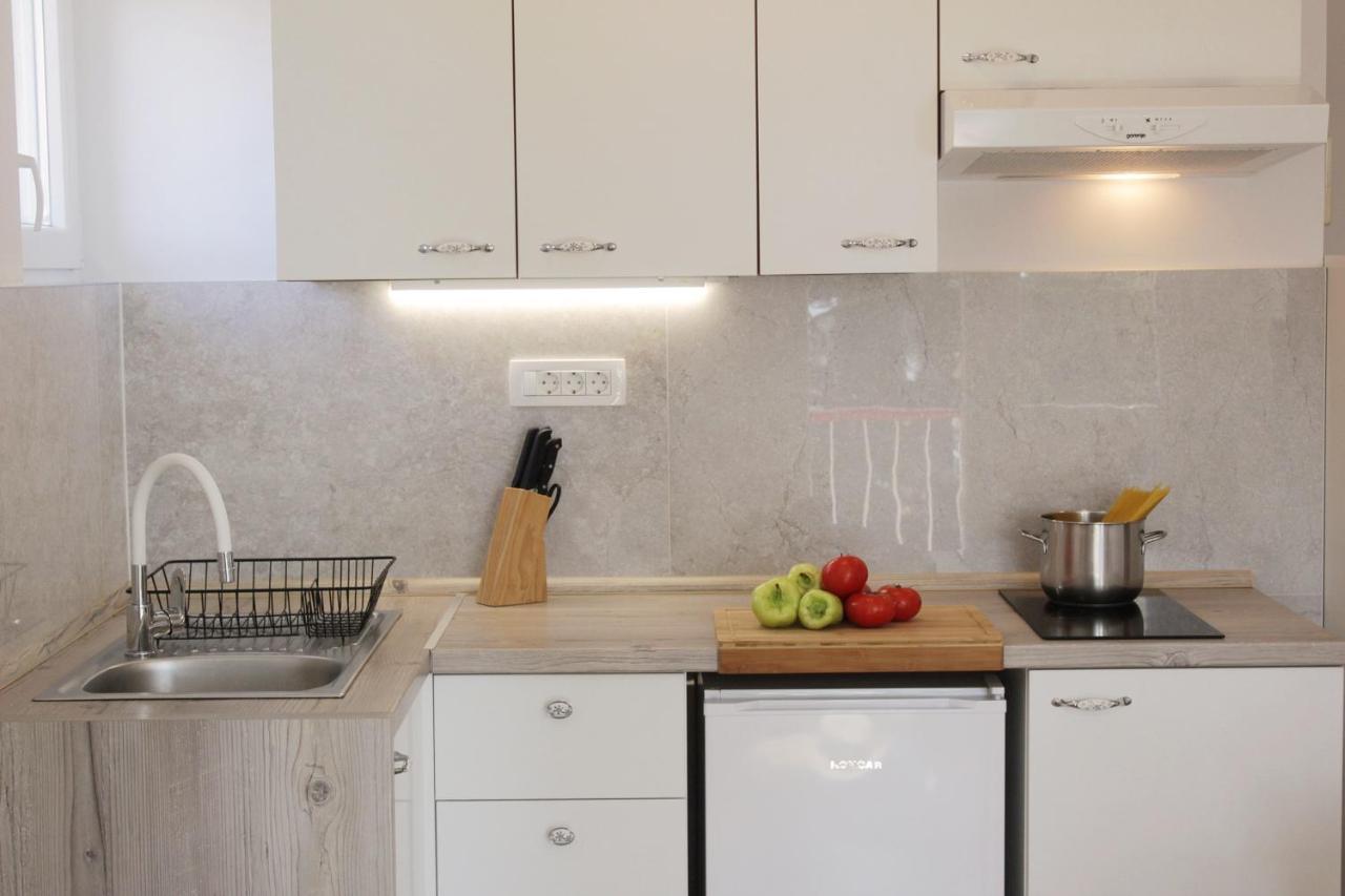 מאלינסקה Apartments House Pinezic מראה חיצוני תמונה