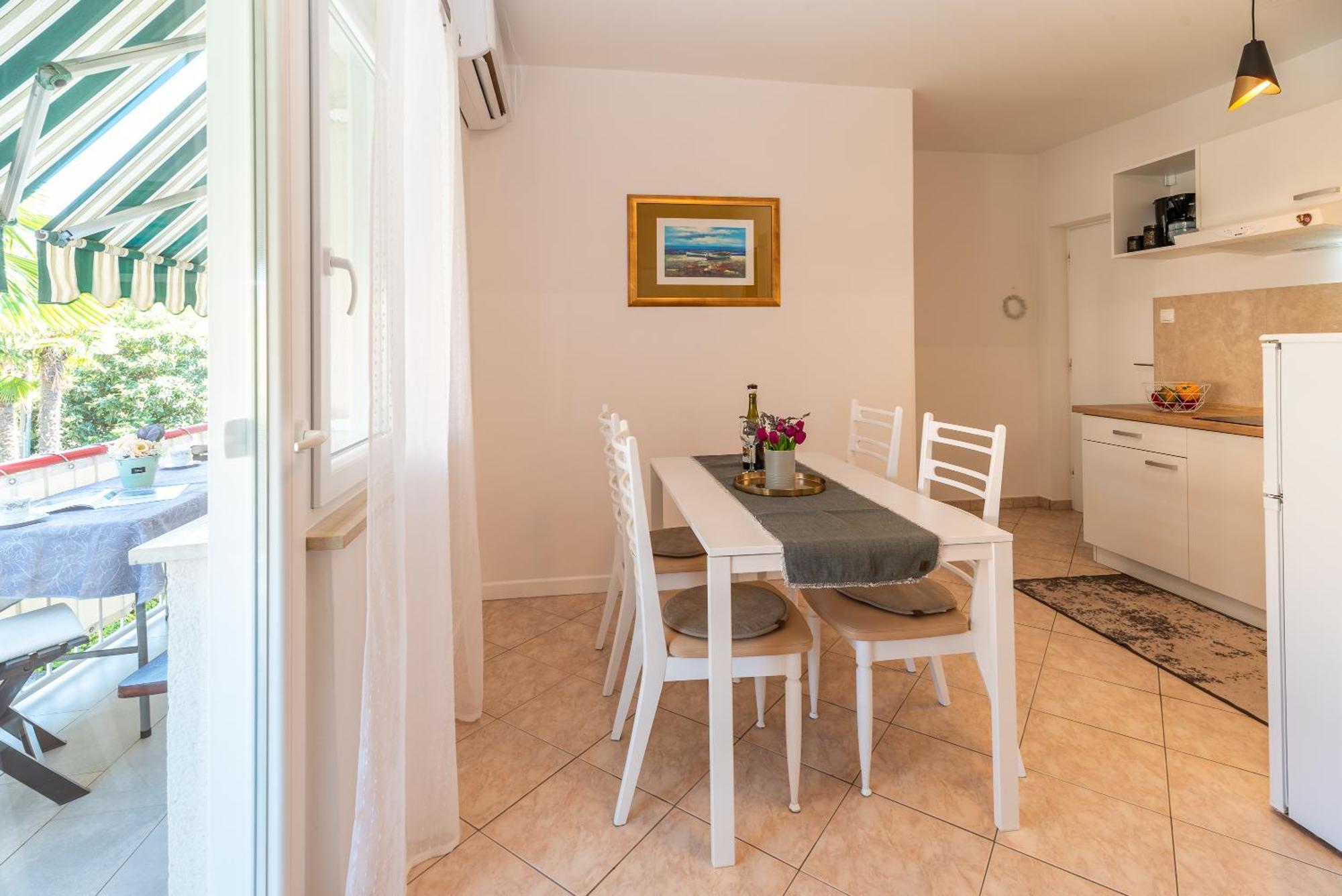 מאלינסקה Apartments House Pinezic מראה חיצוני תמונה